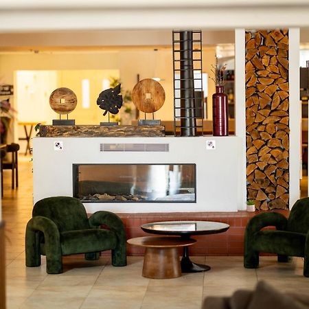 C Hotel Neve Ilan Kültér fotó