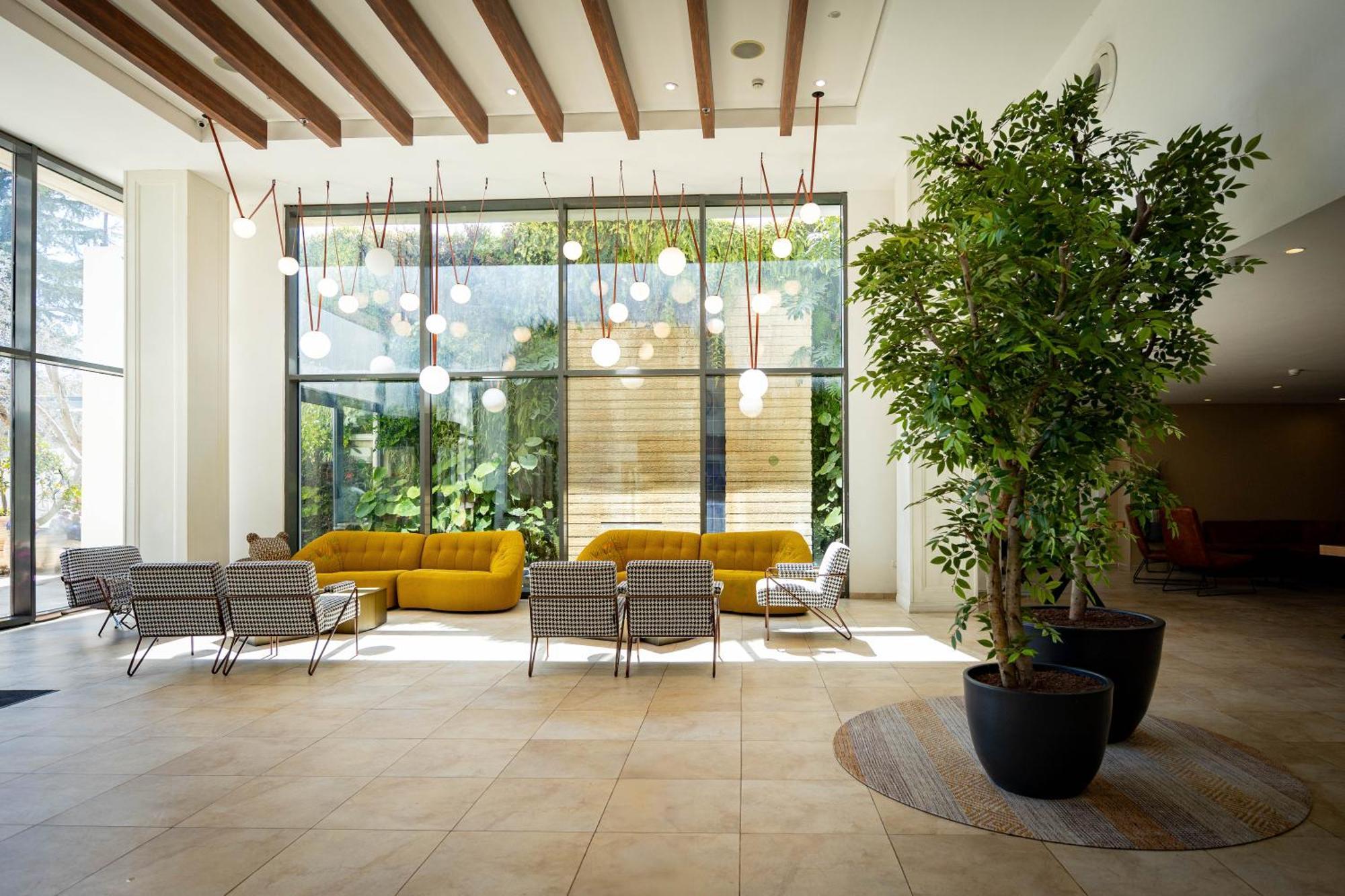 C Hotel Neve Ilan Kültér fotó